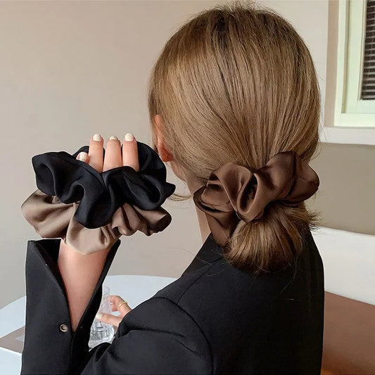 1 Silk Scrunchie(Free Gift)